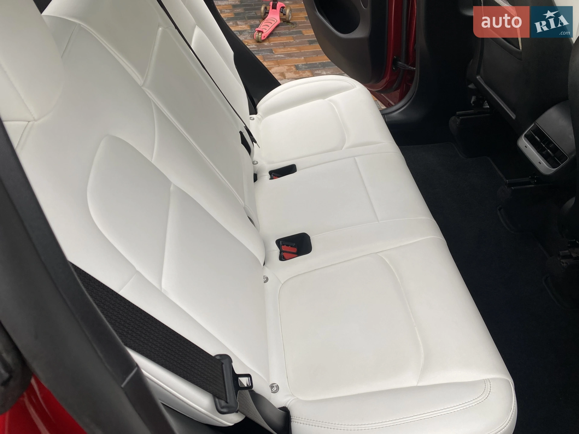 2021 Tesla Model Y - мініатюра 12