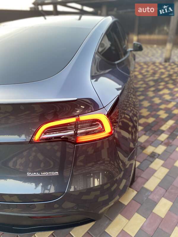 Внедорожник / Кроссовер Tesla Model Y 2022 в Днепре