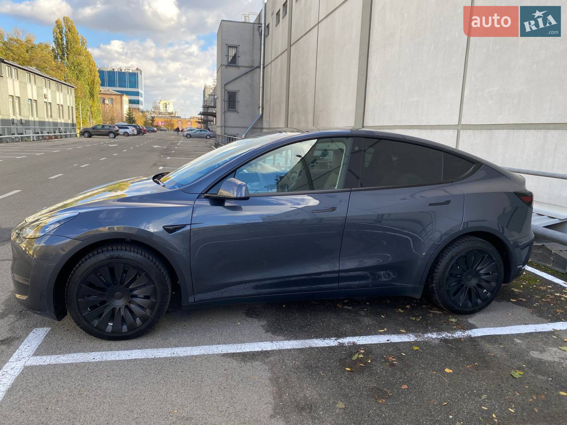 2022 Tesla Model Y - мініатюра 3