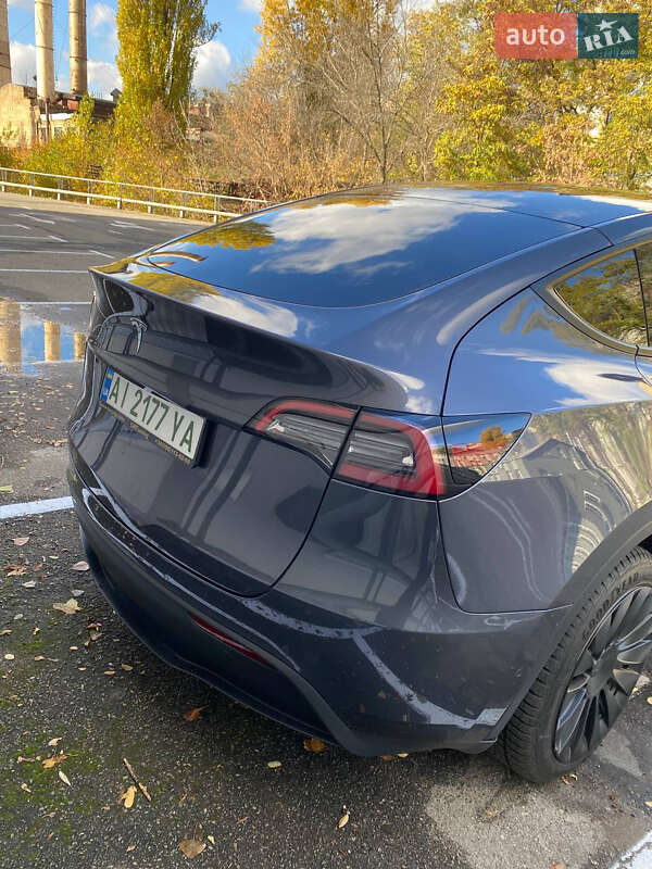 Внедорожник / Кроссовер Tesla Model Y 2022 в Киеве