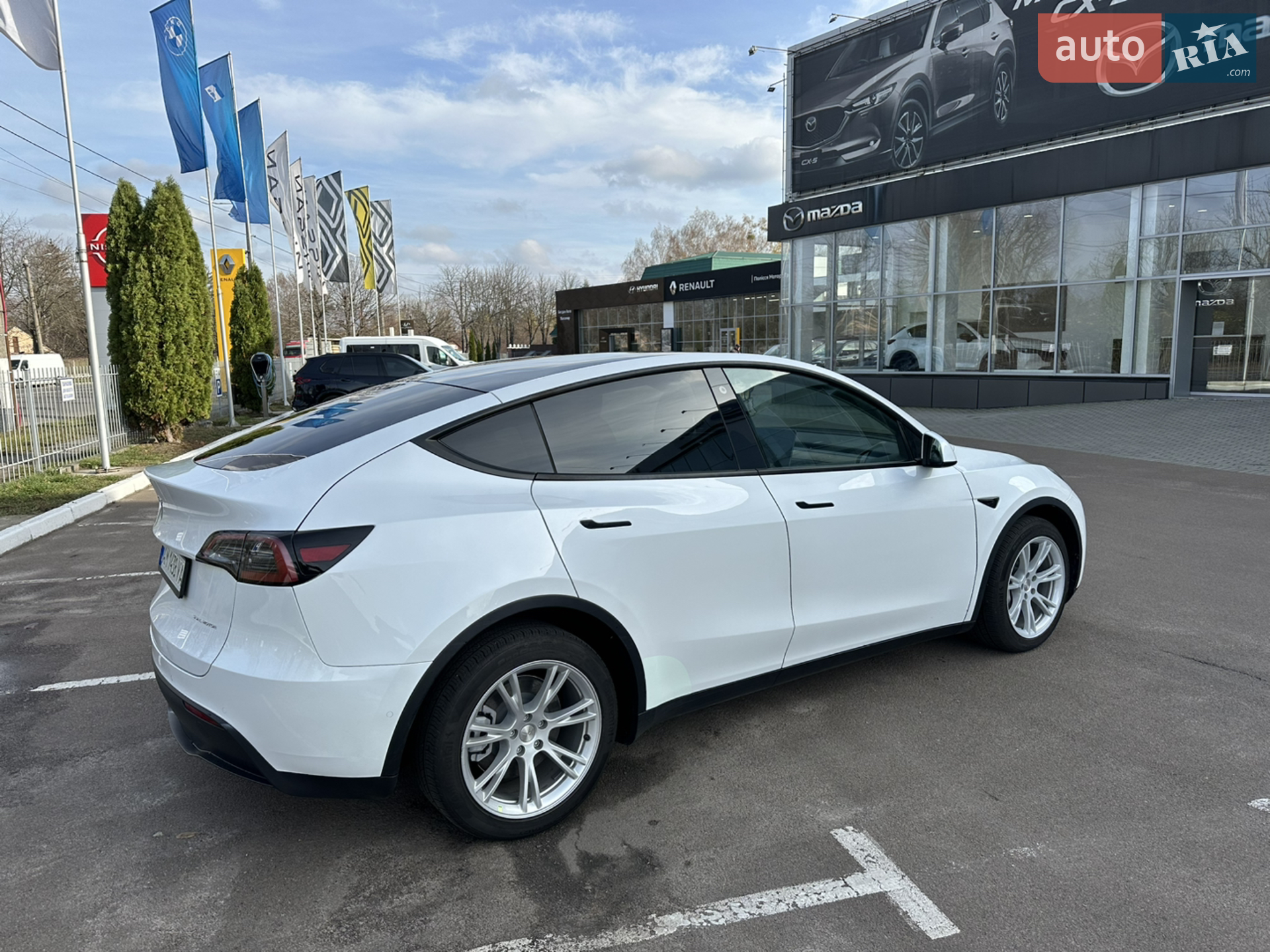 2022 Tesla Model Y - мініатюра 8