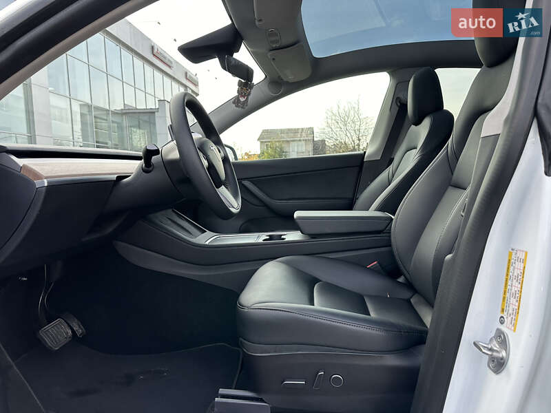Внедорожник / Кроссовер Tesla Model Y 2022 в Житомире