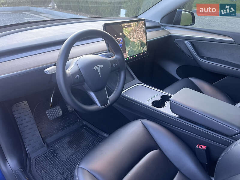 Внедорожник / Кроссовер Tesla Model Y 2022 в Днепре