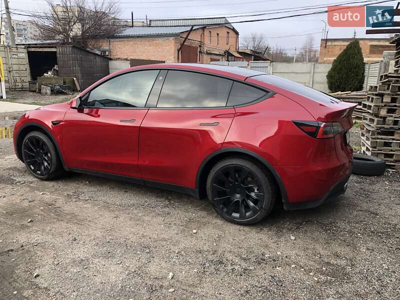 Внедорожник / Кроссовер Tesla Model Y 2021 в Белой Церкви
