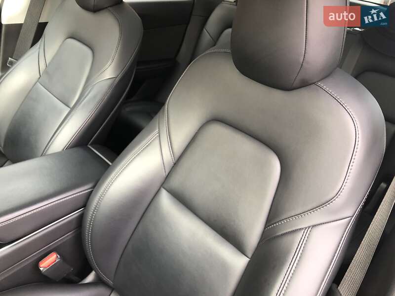 Внедорожник / Кроссовер Tesla Model Y 2021 в Белой Церкви
