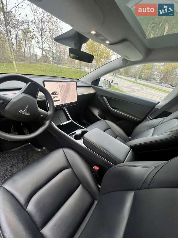 Внедорожник / Кроссовер Tesla Model Y 2020 в Днепре