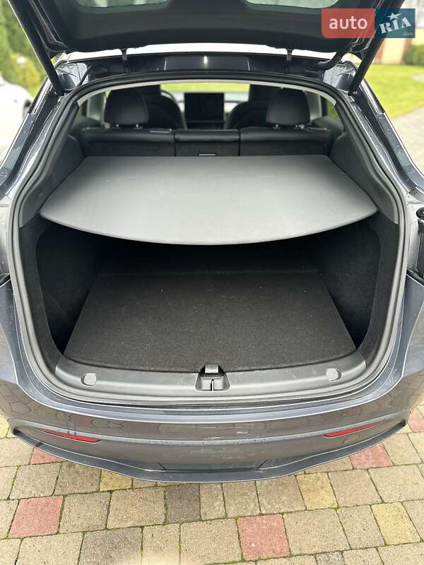 Позашляховик / Кросовер Tesla Model Y 2023 в Львові