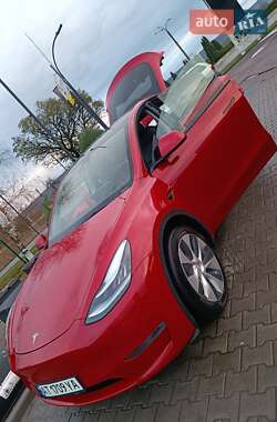 Внедорожник / Кроссовер Tesla Model Y 2021 в 