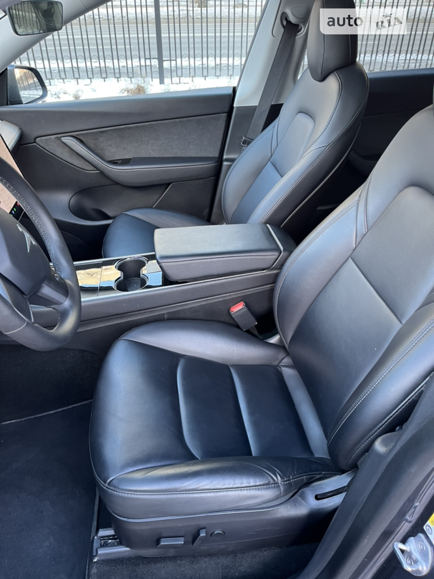 2020 Tesla Model Y - мініатюра 26
