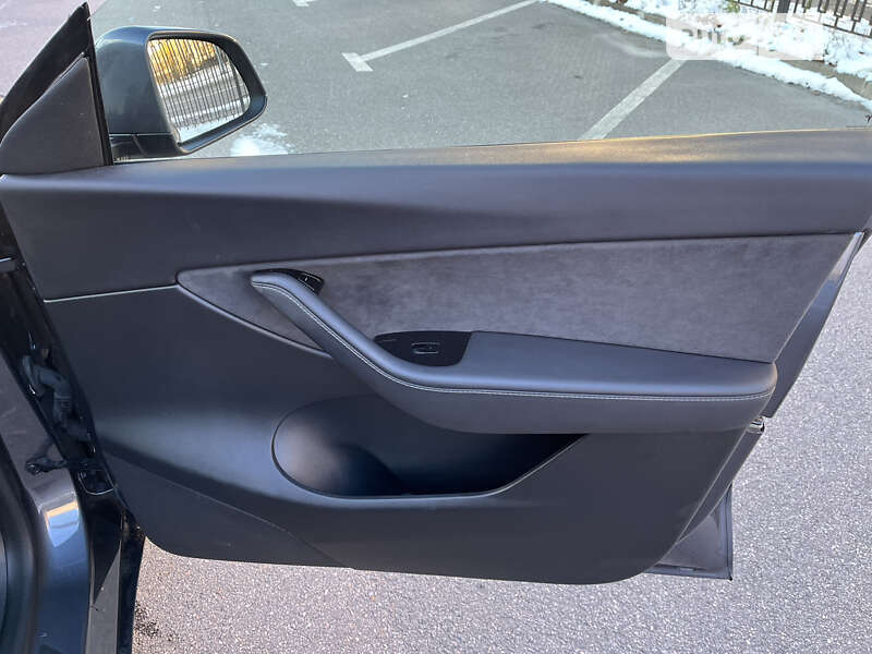 Внедорожник / Кроссовер Tesla Model Y 2020 в Харькове фото 43 Внедорожник / Кроссовер Tesla Model Y 2020 в Харькове