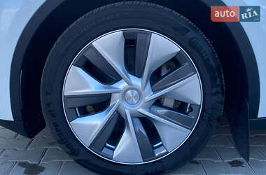 Внедорожник / Кроссовер Tesla Model Y 2022 в 