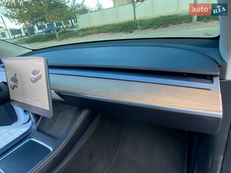 Позашляховик / Кросовер Tesla Model Y 2022 в Одесі