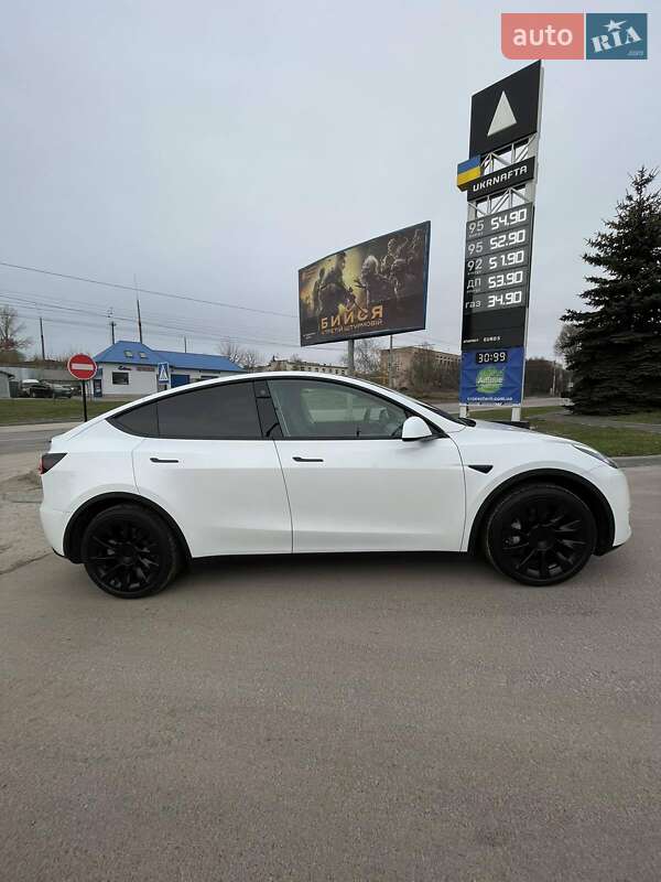 Позашляховик / Кросовер Tesla Model Y 2021 в Тернополі