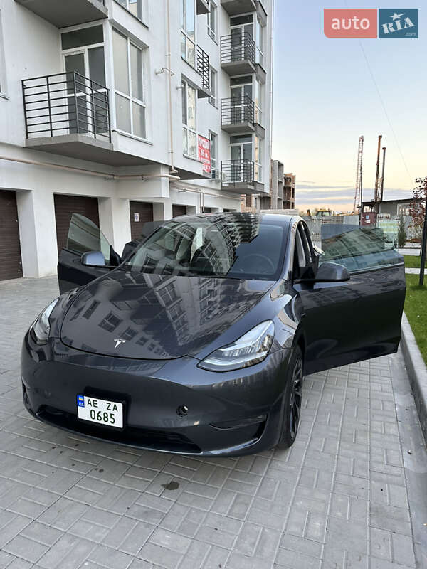 Внедорожник / Кроссовер Tesla Model Y 2021 в Днепре