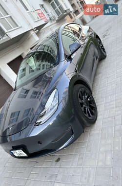 Внедорожник / Кроссовер Tesla Model Y 2021 в Киеве