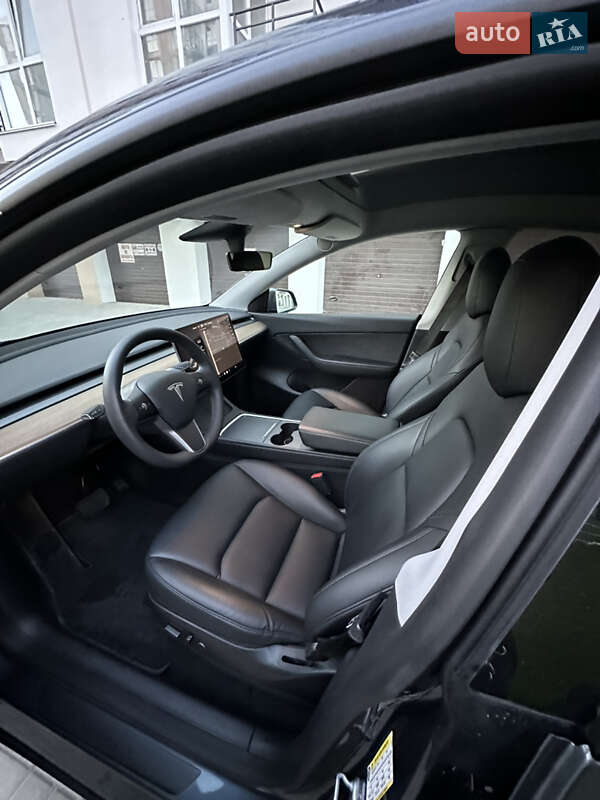 Внедорожник / Кроссовер Tesla Model Y 2021 в Днепре
