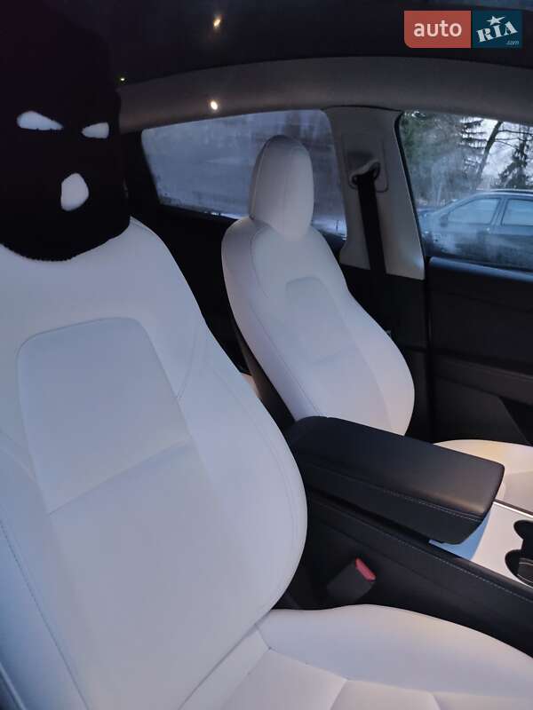 Внедорожник / Кроссовер Tesla Model Y 2022 в Чернигове