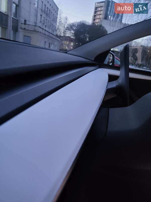 Внедорожник / Кроссовер Tesla Model Y 2022 в Чернигове