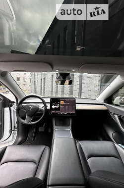 Позашляховик / Кросовер Tesla Model Y 2022 в Дніпрі