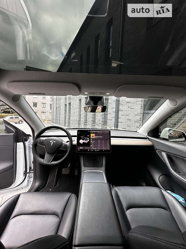 Позашляховик / Кросовер Tesla Model Y 2022 в Дніпрі