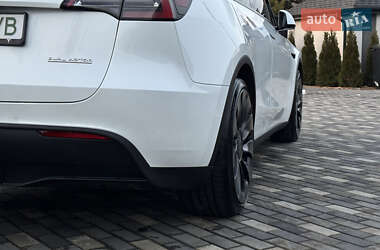 Внедорожник / Кроссовер Tesla Model Y 2022 в Киеве