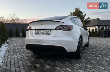 Внедорожник / Кроссовер Tesla Model Y 2022 в Киеве