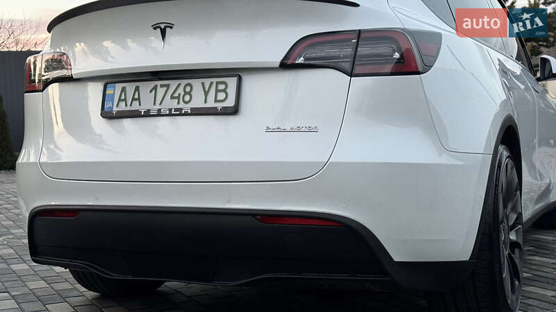 Позашляховик / Кросовер Tesla Model Y 2022 в Києві