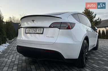 Внедорожник / Кроссовер Tesla Model Y 2022 в Киеве