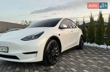 Внедорожник / Кроссовер Tesla Model Y 2022 в Киеве
