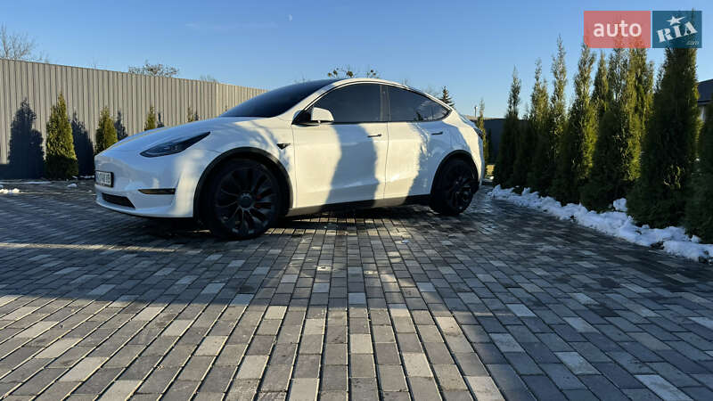 Позашляховик / Кросовер Tesla Model Y 2022 в Києві