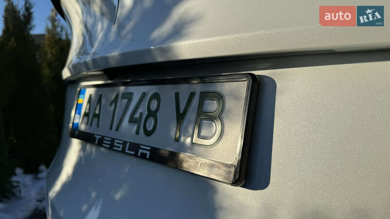 Позашляховик / Кросовер Tesla Model Y 2022 в Києві