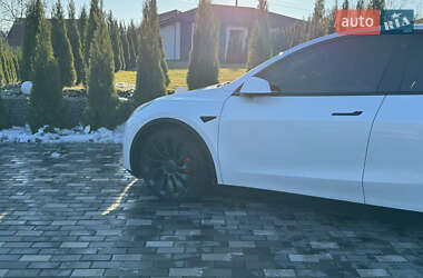 Внедорожник / Кроссовер Tesla Model Y 2022 в Киеве