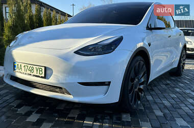 Внедорожник / Кроссовер Tesla Model Y 2022 в Киеве