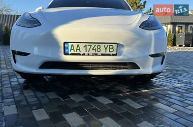 Внедорожник / Кроссовер Tesla Model Y 2022 в Киеве