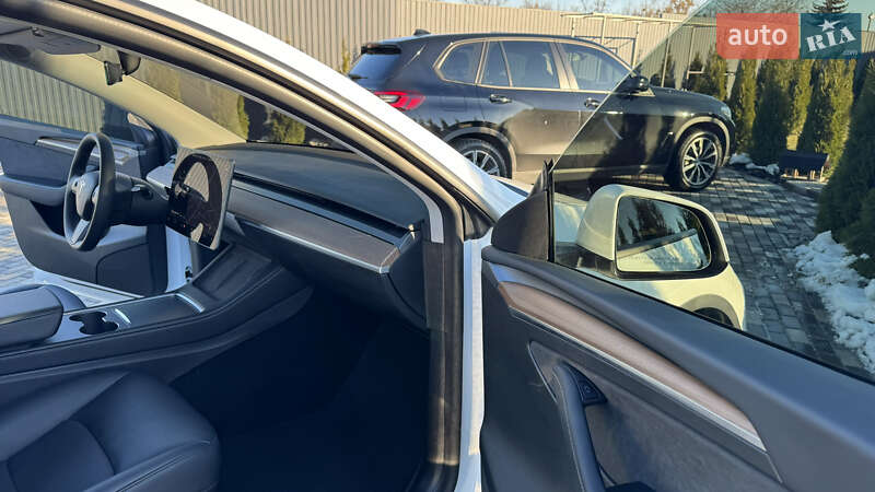 Позашляховик / Кросовер Tesla Model Y 2022 в Києві