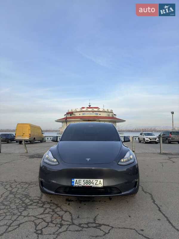 Tesla Model Y 2020