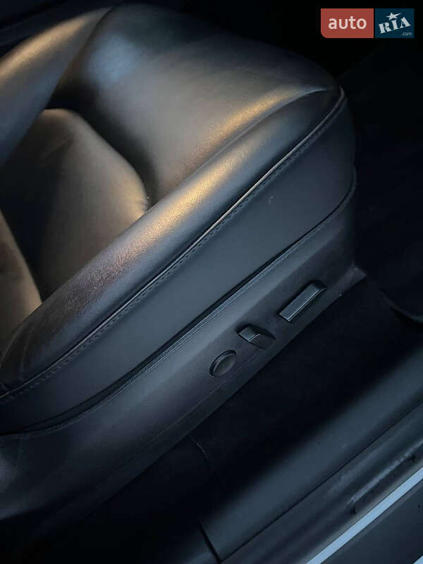 Позашляховик / Кросовер Tesla Model Y 2020 в Косові фото 8 Позашляховик / Кросовер Tesla Model Y 2020 в Косові