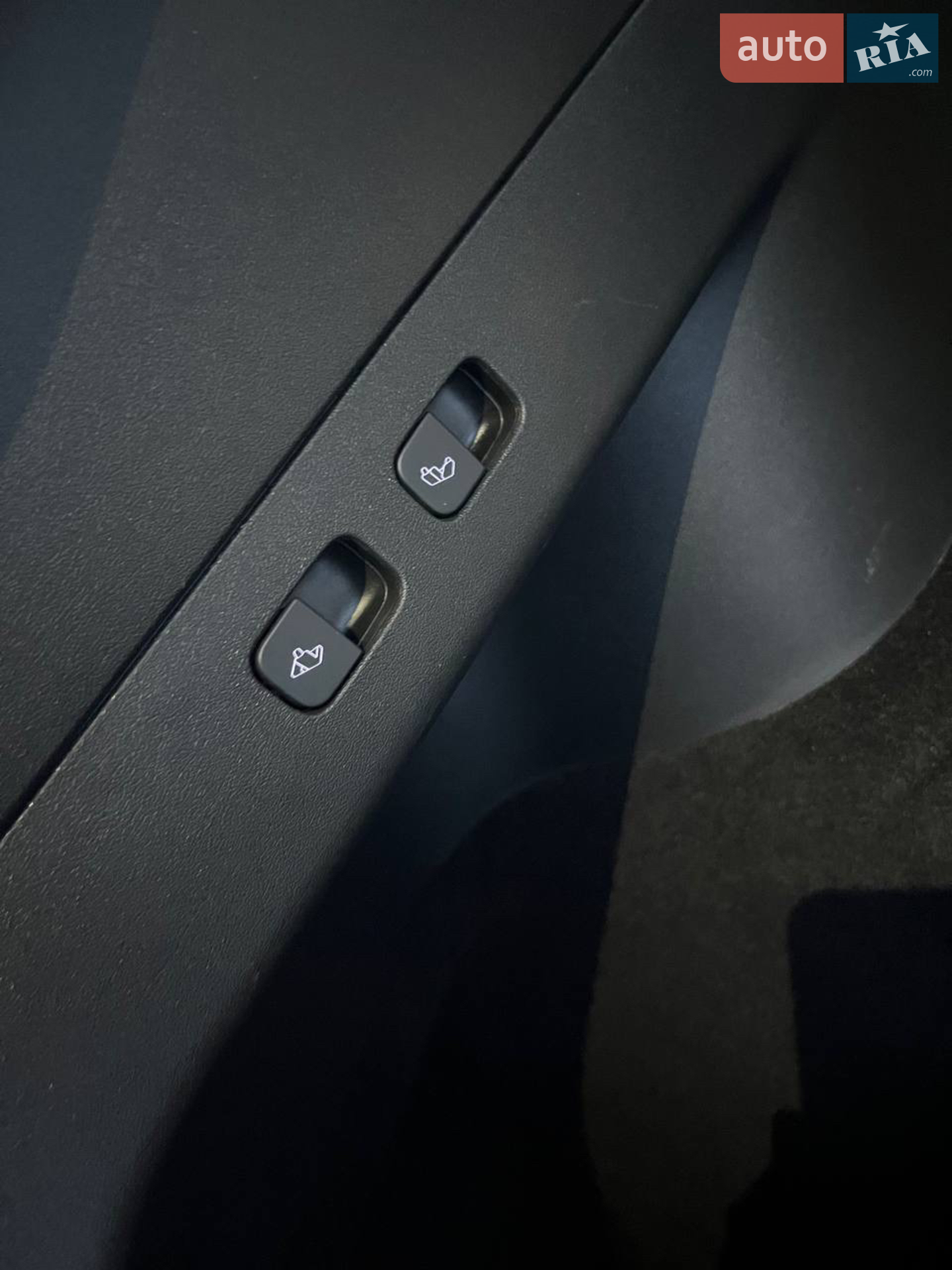 2020 Tesla Model Y - мініатюра 13