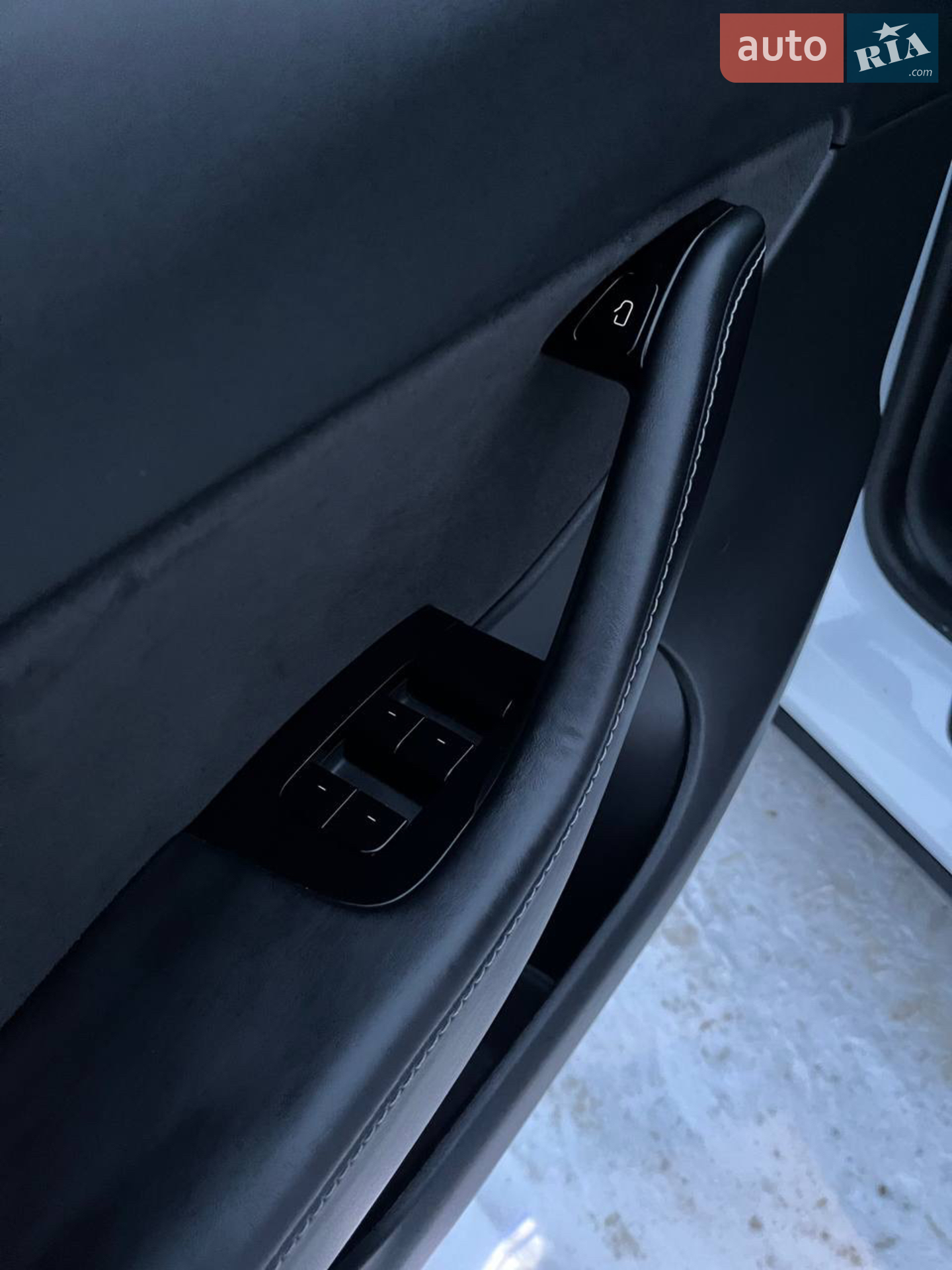2020 Tesla Model Y - мініатюра 17