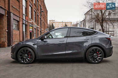 Внедорожник / Кроссовер Tesla Model Y 2023 в 