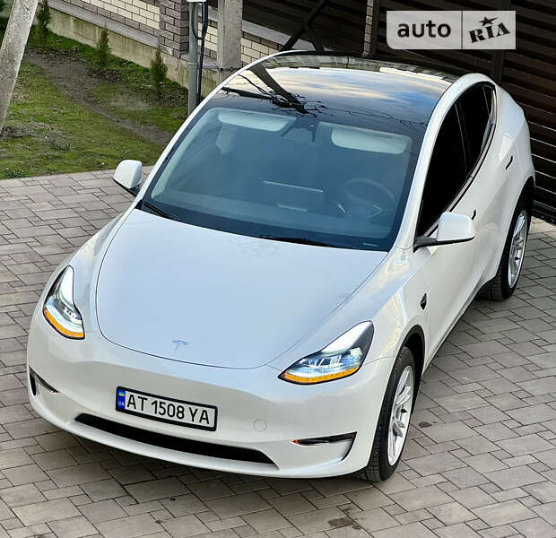 Внедорожник / Кроссовер Tesla Model Y 2023 в Ивано-Франковске фото 2 Внедорожник / Кроссовер Tesla Model Y 2023 в Ивано-Франковске