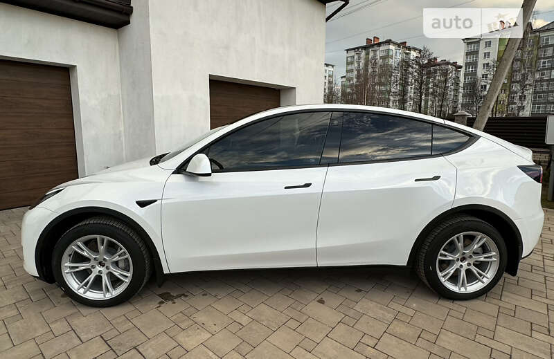 Внедорожник / Кроссовер Tesla Model Y 2023 в Ивано-Франковске фото 12 Внедорожник / Кроссовер Tesla Model Y 2023 в Ивано-Франковске