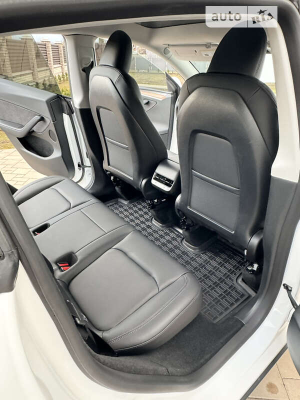 Внедорожник / Кроссовер Tesla Model Y 2023 в Ивано-Франковске фото 33 Внедорожник / Кроссовер Tesla Model Y 2023 в Ивано-Франковске