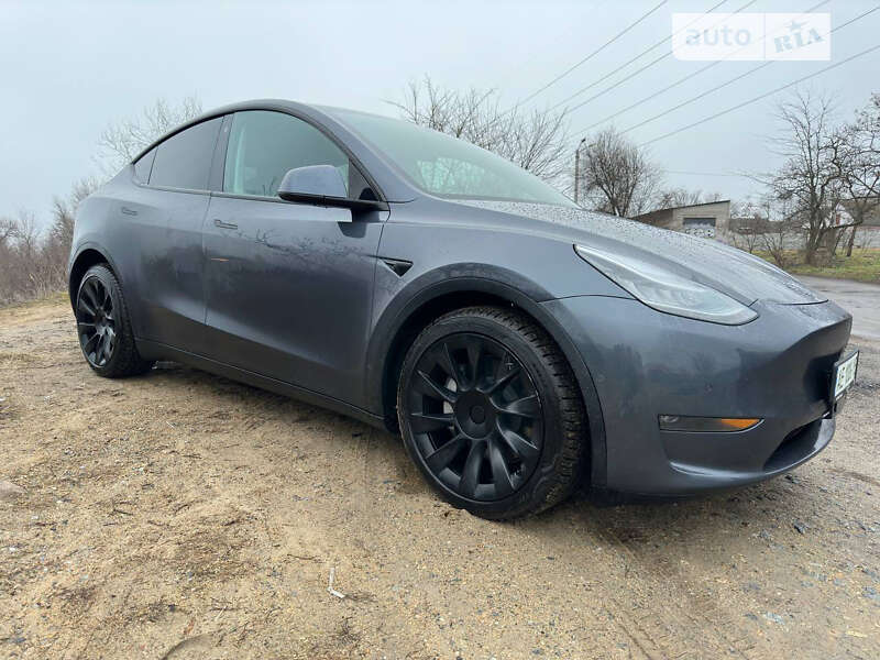 Позашляховик / Кросовер Tesla Model Y 2021 в Дніпрі