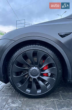Внедорожник / Кроссовер Tesla Model Y 2020 в Тернополе