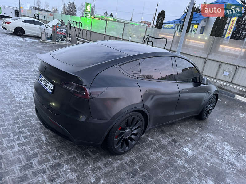 Позашляховик / Кросовер Tesla Model Y 2020 в Тернополі