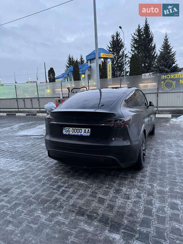 Позашляховик / Кросовер Tesla Model Y 2020 в Тернополі