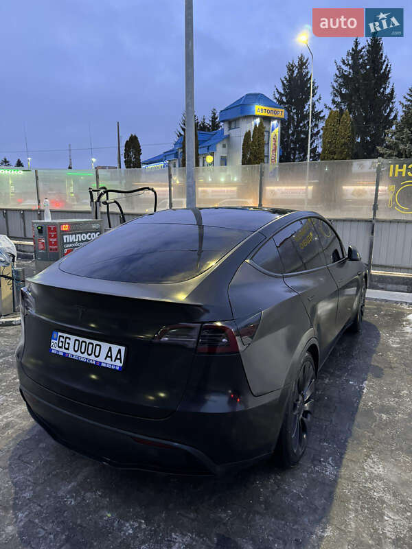 Позашляховик / Кросовер Tesla Model Y 2020 в Тернополі