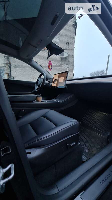 Внедорожник / Кроссовер Tesla Model Y 2022 в Днепре