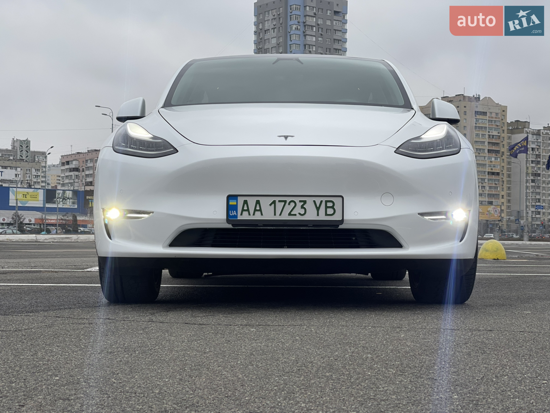 2020 Tesla Model Y - мініатюра 2
